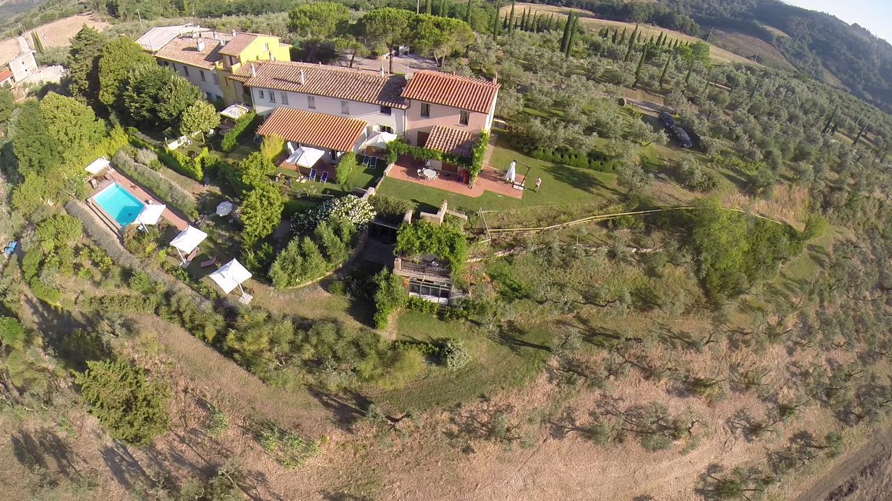 Апартаменты La Rocca Di Montalbino Монтеспертоли Экстерьер фото