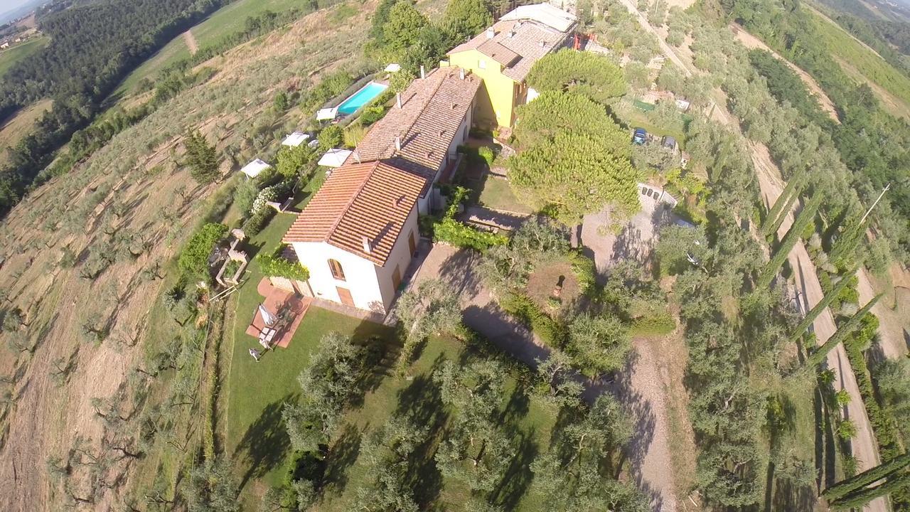 Апартаменты La Rocca Di Montalbino Монтеспертоли Экстерьер фото